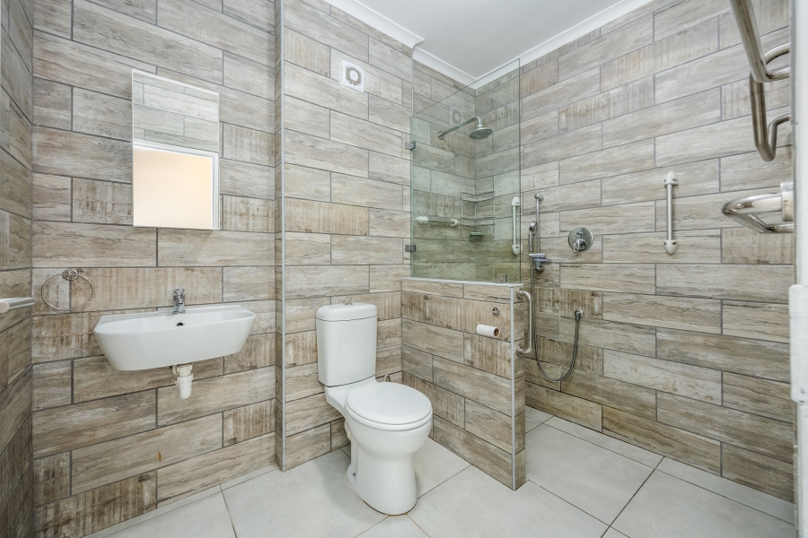 2 Bedroom Property for Sale in Sonstraal Heights Western Cape
